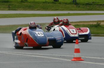Seriál mistrovství světa sidecar 2006 byl odstartován.