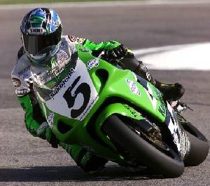 Akira Yanagawa pojede treti motocykl Kawasaki