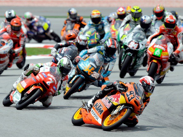 MotoGP: Startovní listina stopětadvacítek