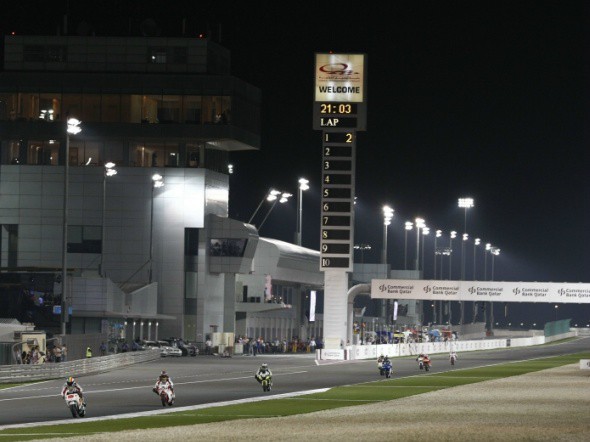 Start MotoGP v Kataru se měnit nebude