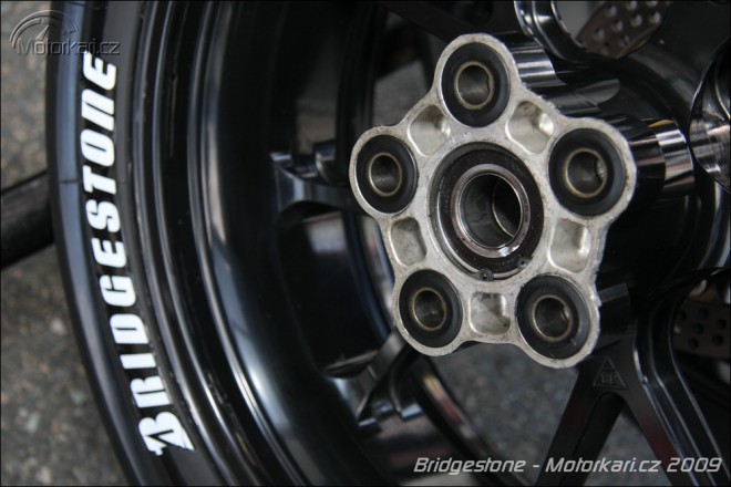 Vyhraj sadu pneumatik Bridgestone Battlax BT-023
