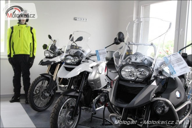 Motogart otevírá v Měcholupech nový motoshop a servis