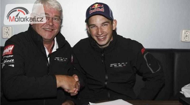 Kornfeil podepsal s týmem RW Racing GP