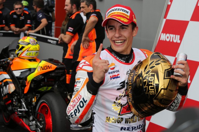 Obrazem: Marc Márquez slaví druhý titul MotoGP