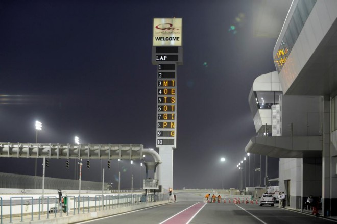 První den v Kataru nejrychlejší Iannone, Abraham lídrem Open