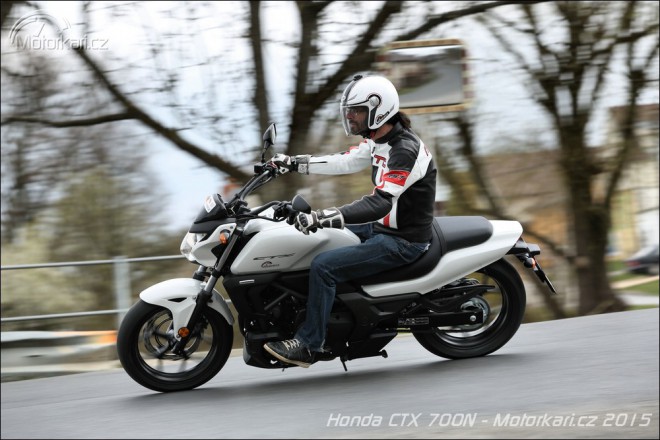 Honda CTX 700N: bezstarostná jízda