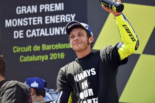 GP Katalánska – Bitvu s Márquezem vyhrál Rossi, Kornfeil desátý