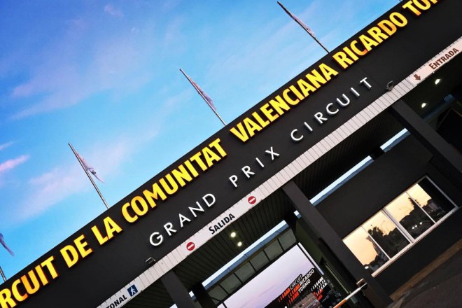 Dvoudenní IRTA test ve Valencii zahájí sezonu 2017