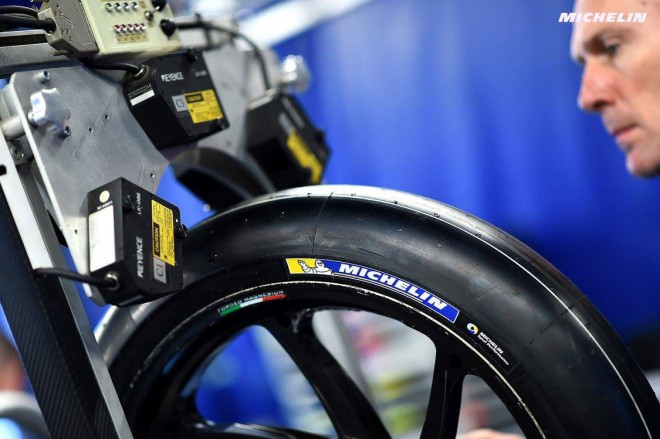 Michelin vrátí do MotoGP přední pneumatiku 2016
