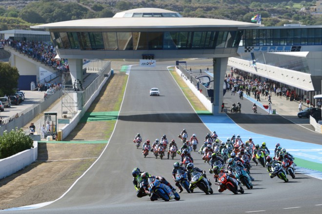 CEV – Nedělní závody v Jerezu, Salač s Vostatkem vezou body