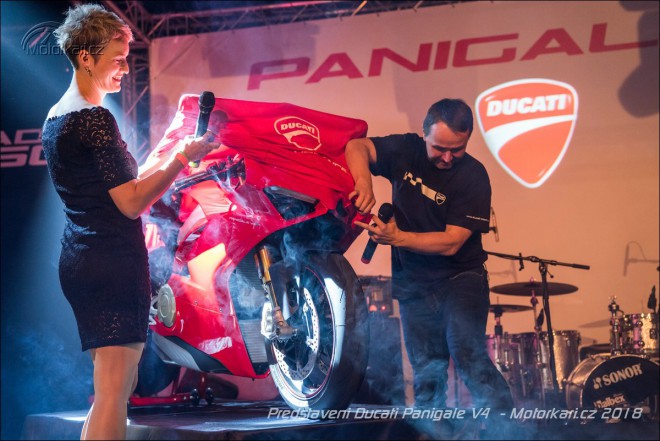 Představení nové Ducati V4 a další novinky na výstavě Motocykl