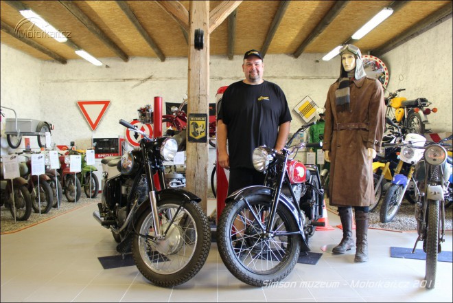 Největší soukromá sbírka motocyklů Simson se nachází v Čechách