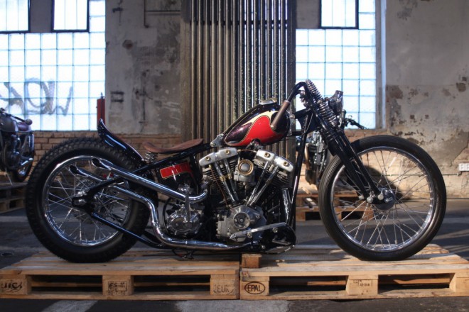 All Ride Show zve na custom motorky do Továrny