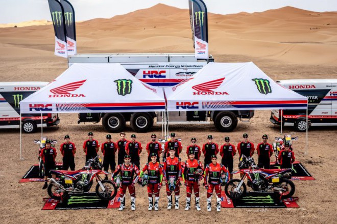 Tovární Honda pojede Dakar s 5 jezdci