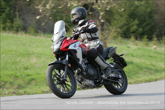 Redakční Honda CB500X: Zajíždíme!
