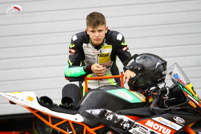 ADAC Junior Cup - Patrik Carda získal na Sachsenringu pódiové umístění