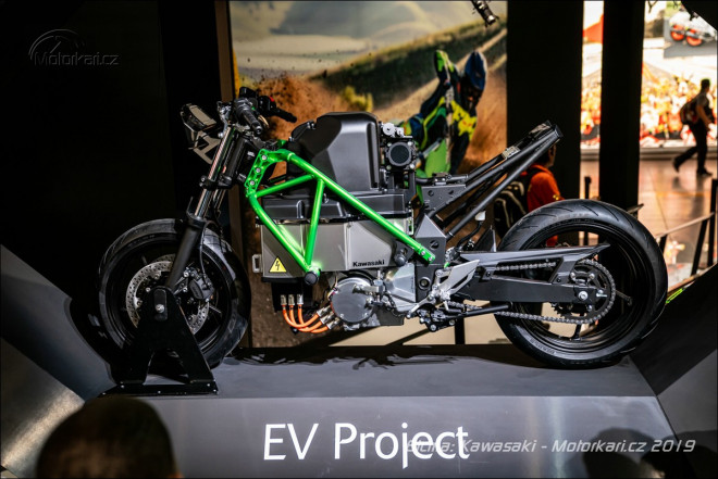 Kawasaki připravuje elektrický superbike