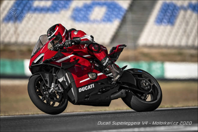 Ducati Superleggera V4: 234 koní, 152 kilo a 105 000 eur