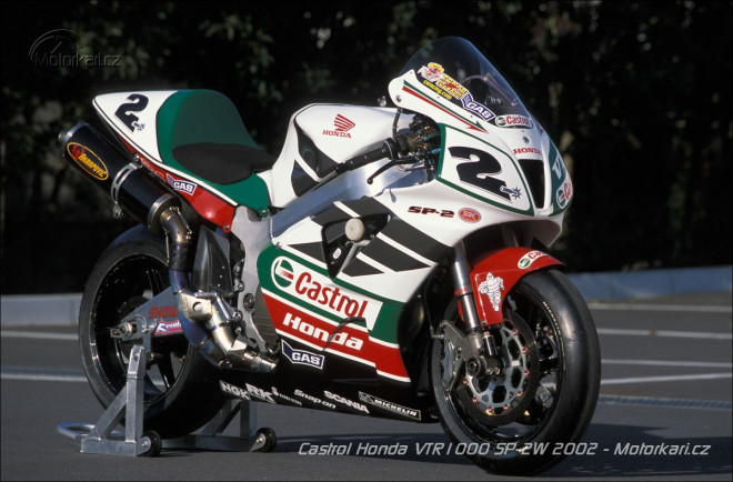 VTR1000 SP-2W mistra světa Colina Edwardse: Jak Honda podruhé porazila Ducati její zbraní