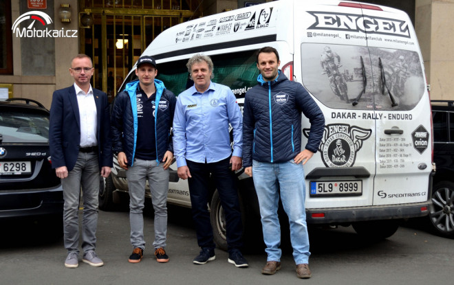 Engel s Michkem jedou na Dakar potvrdit pozici českých jedniček v dálkové rallye