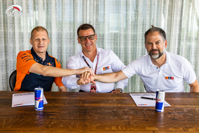 Red Bull KTM a Aki Ajo prodloužili spolupráci v GP na dalších pět let