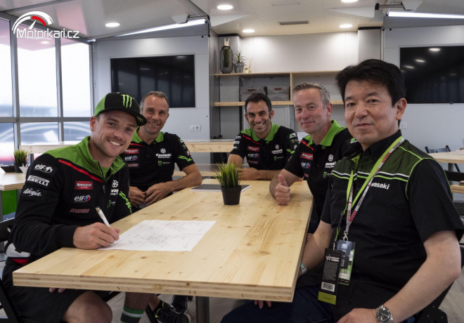 Alex Lowes prodloužil s Kawasaki Racing