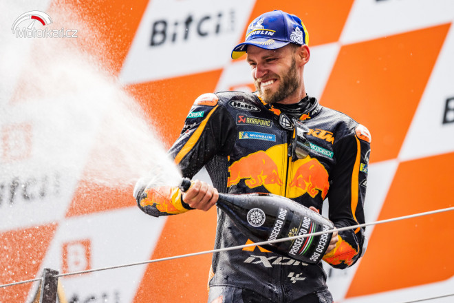 GP Rakouska – Binder zariskoval a vyhrál závod MotoGP, Salač dvanáctý v Moto3