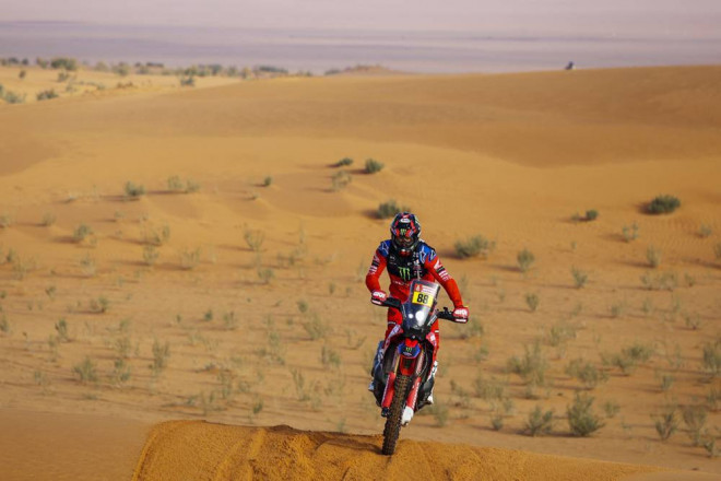 4. etapa Dakaru svědčila Barredovi, Pabiška končí po pádu 