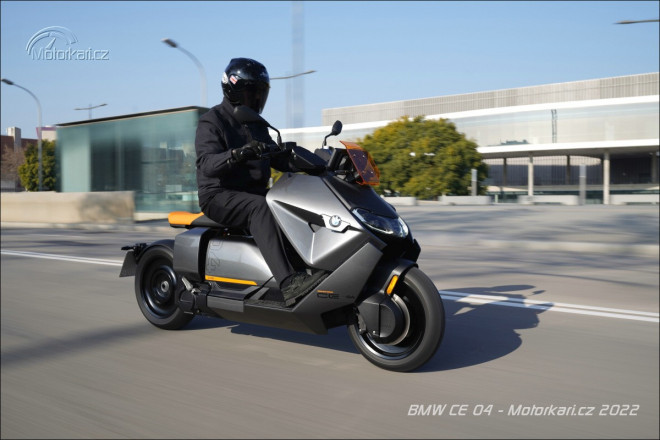 První test elektrického BMW CE 04: Budoucnost je tady