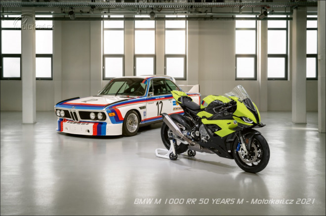 Nová barva k 50letému výročí divize M v podání BMW M 1000 RR