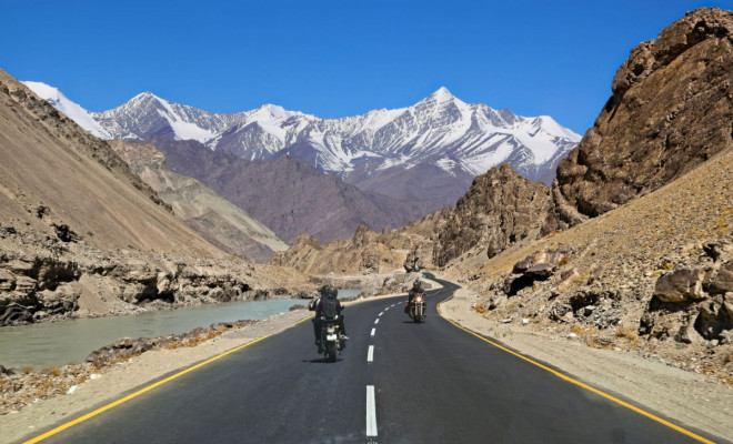 Na motorce do exotických končin Nepálu a Indie