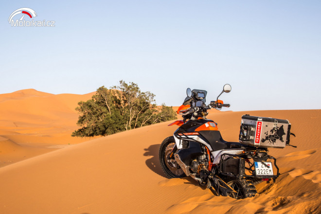 Maroko, cesta na Saharu