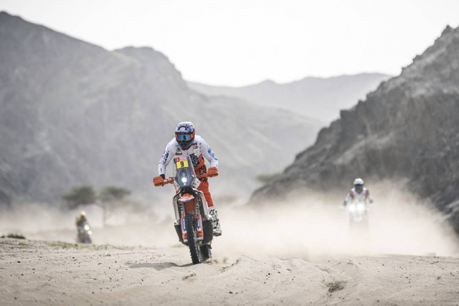 Dakar svázala taktika, druhou etapu vyhrál Američan Klein 
