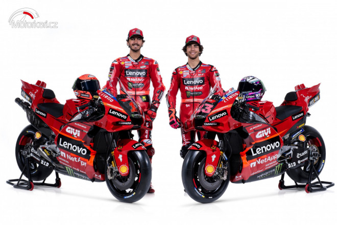 Tovární tým Ducati Lenovo představil v Alpách barvy pro novou sezonu