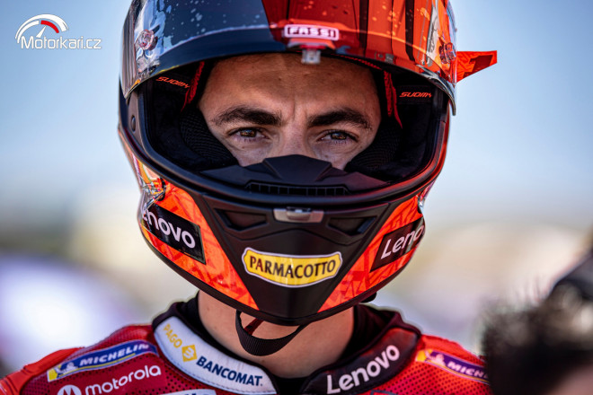 GP Španělska – Bagnaia vyhrál, Binder s Millerem na pódiu, Salač devátý v závodu Moto2™ 