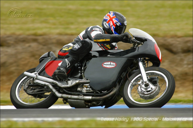 Trease Harley 1300 Special: Ošuntělý Sportster, který jel 260 km/h