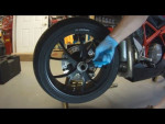 Výměna pneu po defektu / odtah moto