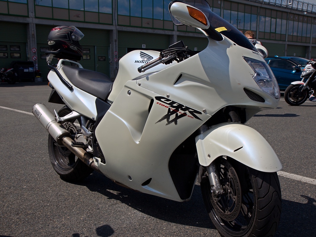 Honda CBR 1100XX Blackbird Katalog motocyklů a