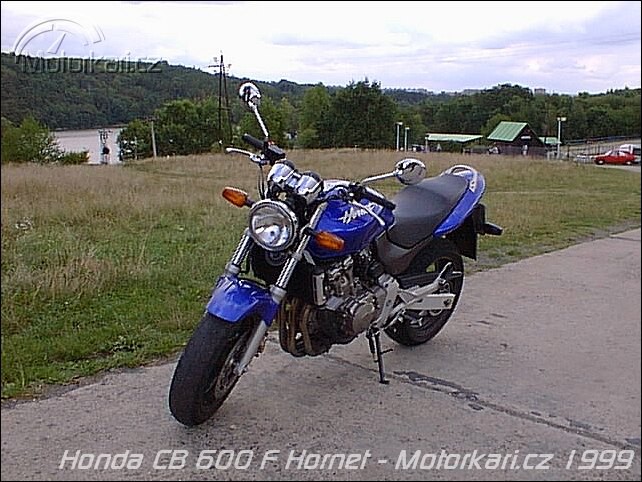Honda CB 600 F (r.v. 99 a S verze 00)