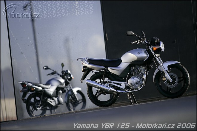 Yamaha YBR 125 (vs. Honda CBR 125)