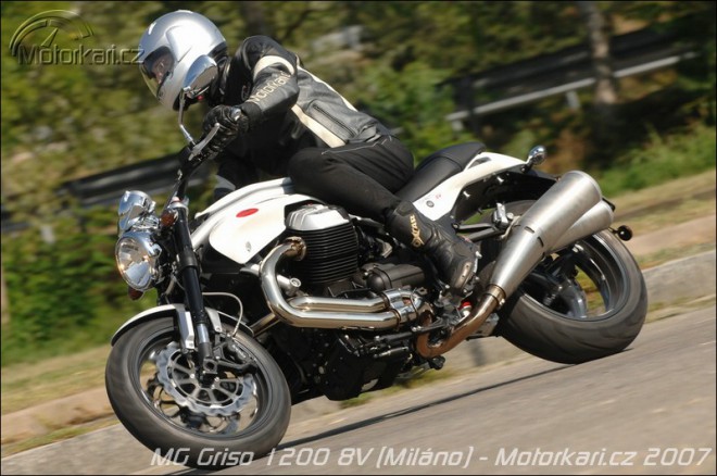 Moto Guzzi 1200 Griso8V v Miláně