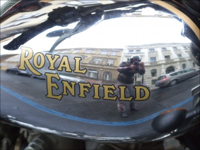 6+1 statečných aneb podzimní sraz Royal Enfield