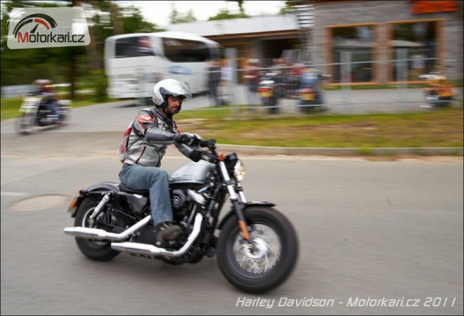  S Harley-Davidsony z Plzně na Džbán