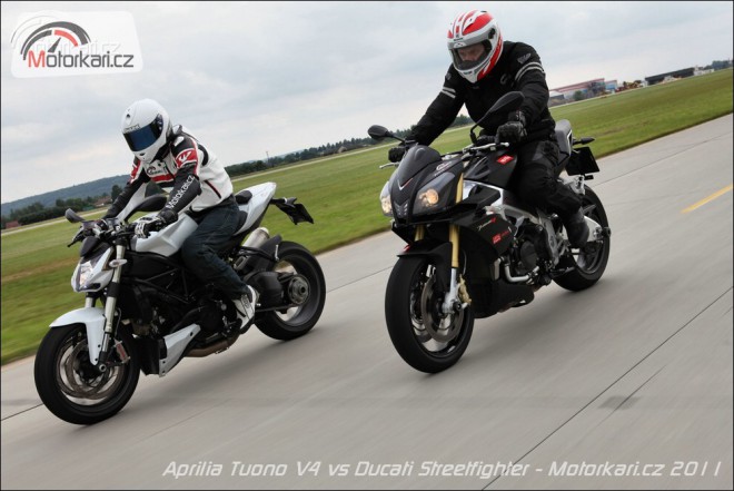 Aprilia Tuono V4 vs Ducati Streetfighter