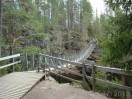 Lanový most Niskakoski v parku Oulanka