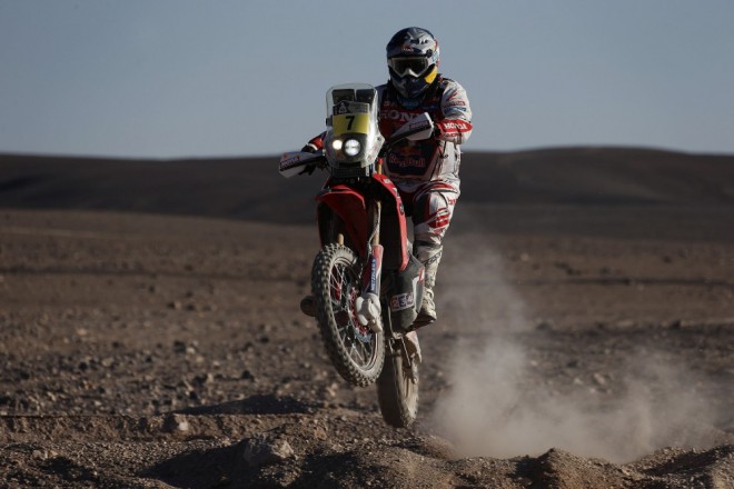 Honda vyhrávala na Dakaru etapy, ale na vrchol nedosáhla 