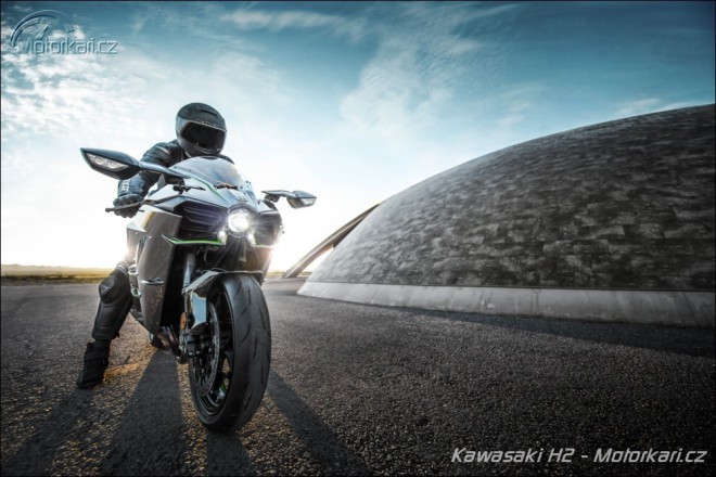 Nové Kawasaki: Ninja H2, Ninja 250SL a naháče Z300 a Z250SL