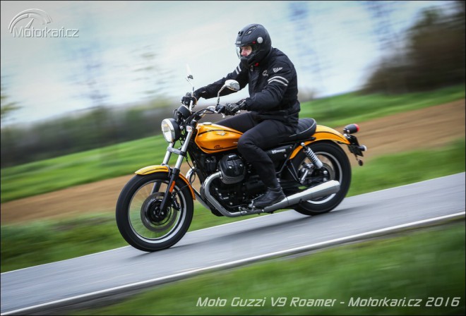 Moto Guzzi V9 Roamer: Na první signální