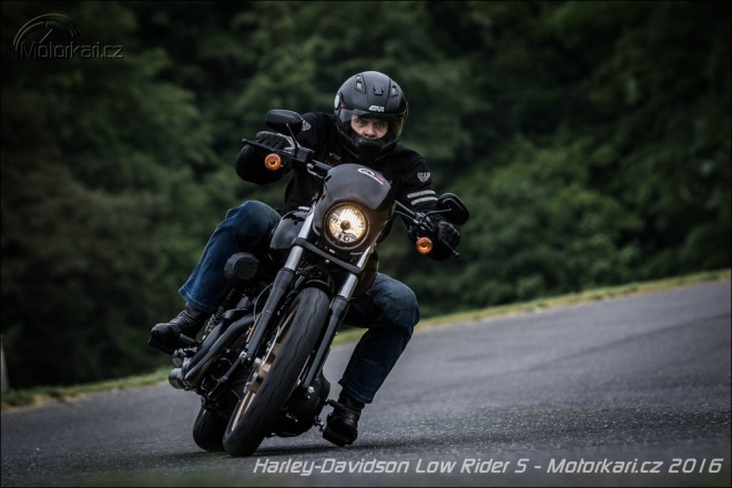 Harley-Davidson Low Rider S: Kladivo na čarodějnice