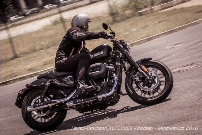 Harley-Davidson Roadster: Střet dvou světů